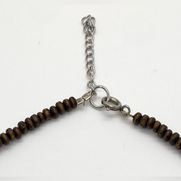 Brown Wood Beaded Necklace w/ Gold Seashell Charm Boho Y2K Preppy Festival - Picture 9 of 13